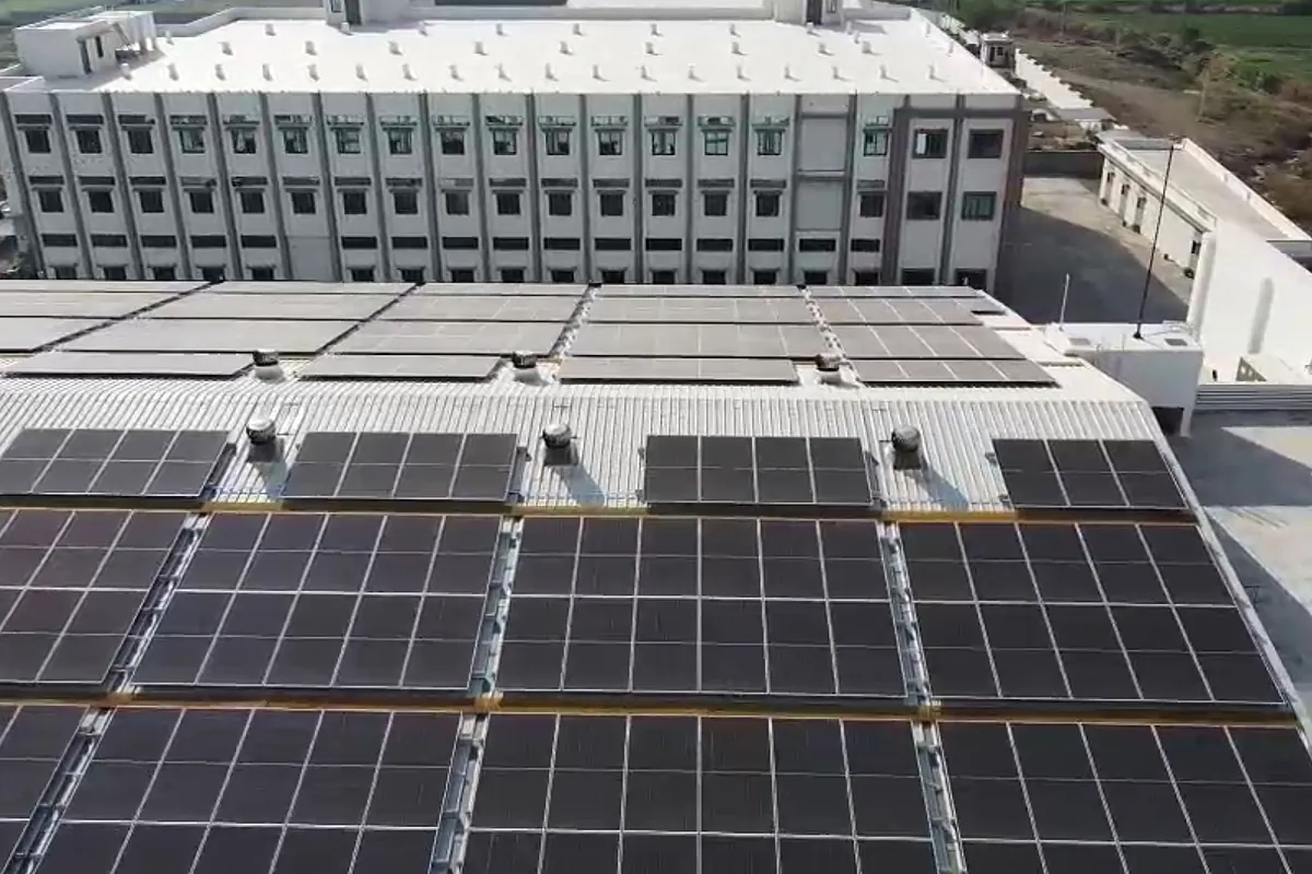 An industrial rooftop solar plant installed by Bhanu PV Solar